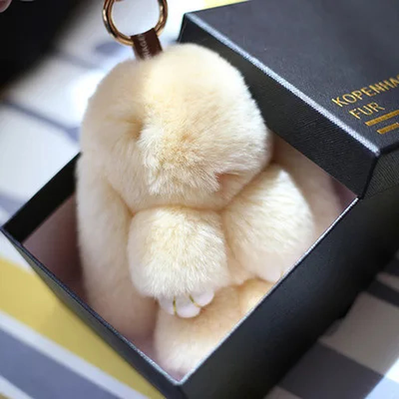 Adorable Fluffy Bunny Keychain – Stylish Rabbit Fur Key Chain with Pom Pom for Women's Bags and Keyrings