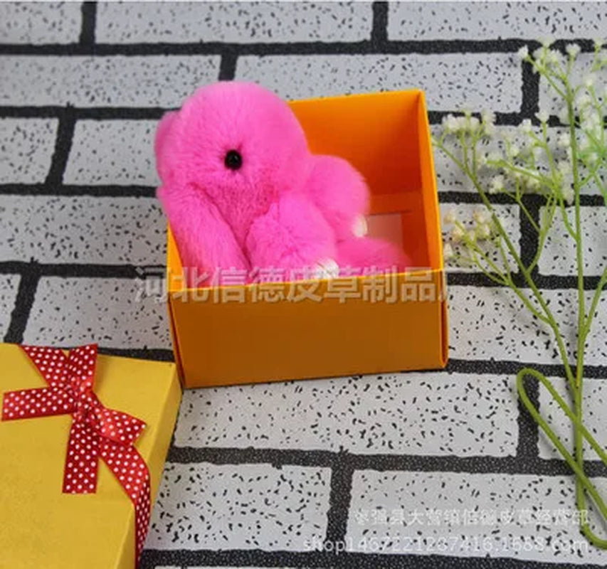 Adorable Fluffy Bunny Keychain – Stylish Rabbit Fur Key Chain with Pom Pom for Women's Bags and Keyrings